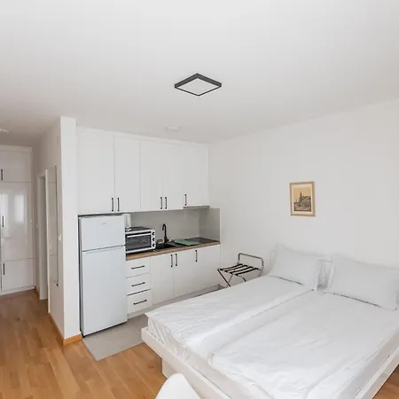 Kame Apartmani Novi Sad Esterno foto