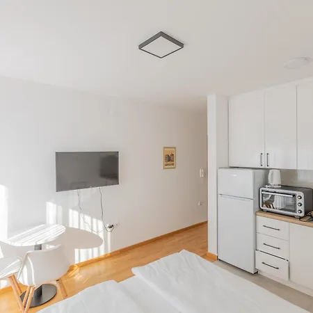 Kame Apartmani Novi Sad Esterno foto