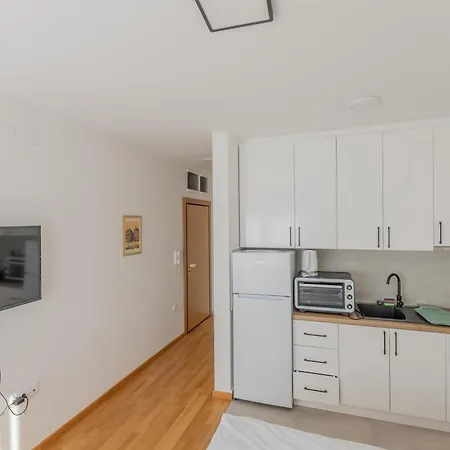 Kame Apartmani Novi Sad Esterno foto