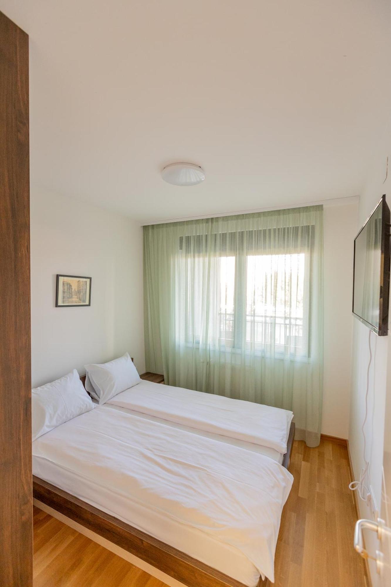 Kame Apartment